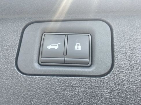 Used 2025 INFINITI QX80 Sensory AWD/4WD image 10