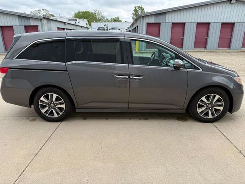 Used 2014 Honda Odyssey Touring Elite image 7
