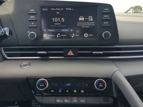 New 2025 Hyundai Elantra Sport image 6