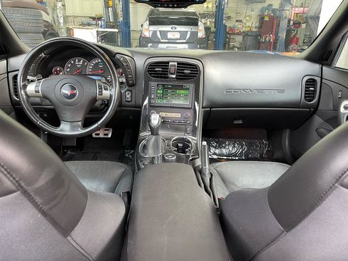 Used 2011 Chevrolet Corvette Grand Sport w/ Preferred Equipment Group image 17