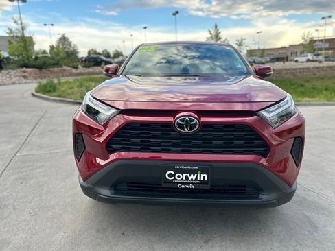 Used 2025 Toyota RAV4 LE AWD/4WD image 2