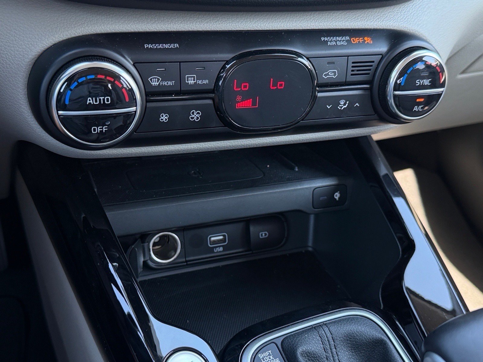 Used 2022 Kia Soul EX FWD image 24
