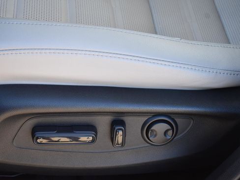 Used 2023 Honda CR-V EX-L image 25