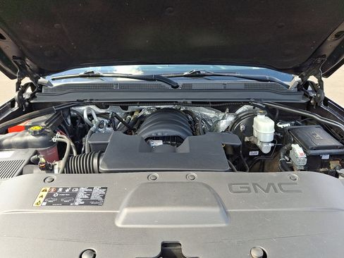 Used 2017 GMC Yukon SLE image 28