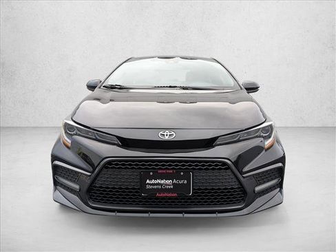 Used 2020 Toyota Corolla XSE image 2