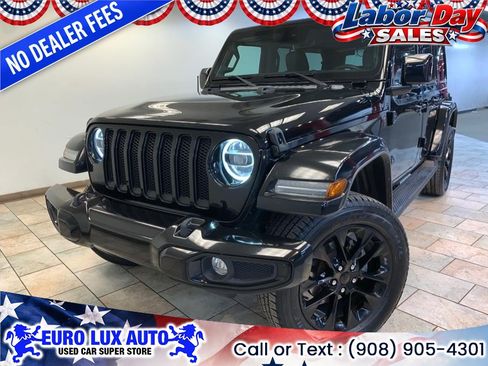 Used 2022 Jeep Wrangler Unlimited Sahara AWD/4WD image 1