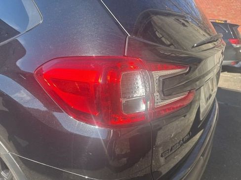 Used 2025 Subaru Ascent Bronze Edition image 9
