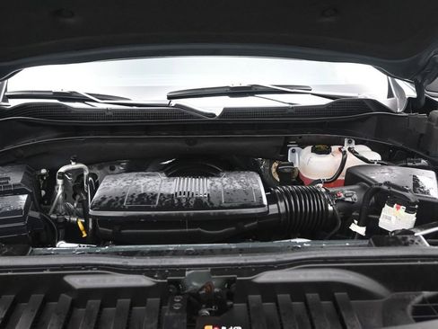 Used 2025 Chevrolet Silverado 1500 LT Trail Boss w/ Convenience Package II AWD/4WD image 16