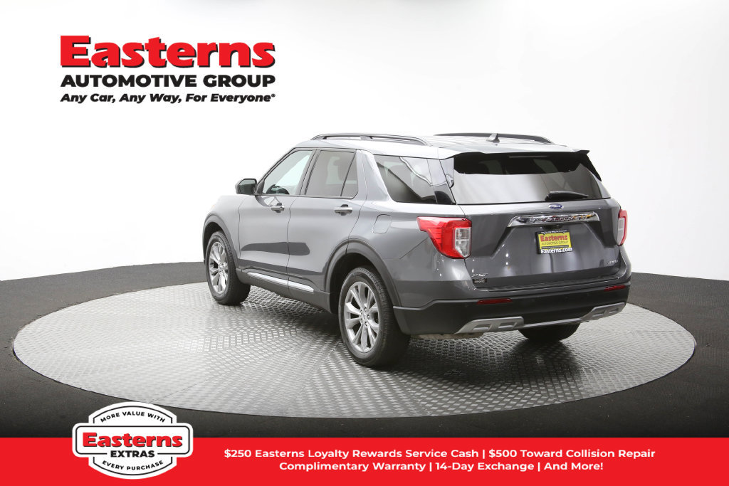 Used 2023 Ford Explorer XLT w/ Equipment Group 202A AWD/4WD image 66