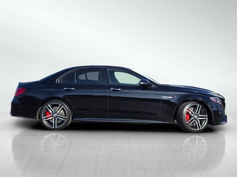 Used 2019 Mercedes-Benz E 63 AMG S image 3
