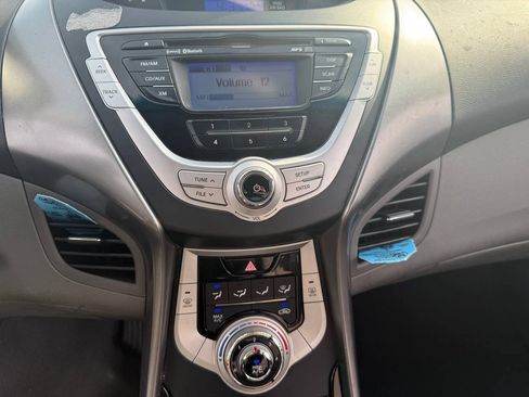 Used 2012 Hyundai Elantra GLS w/ Preferred Pkg 3 FWD image 17