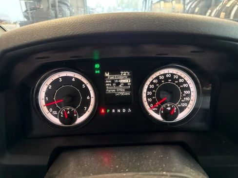 Used 2018 RAM 1500 Express w/ Black Ram 1500 Express Group AWD/4WD image 10