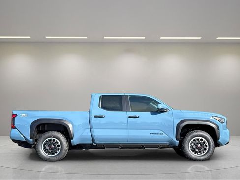 New 2026 Toyota Tacoma TRD Off-Road image 2
