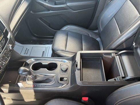Used 2021 Chevrolet Traverse LT AWD/4WD image 18