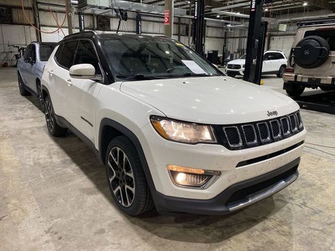 Used 2018 Jeep Compass Limited w/ Navigation Group image 1