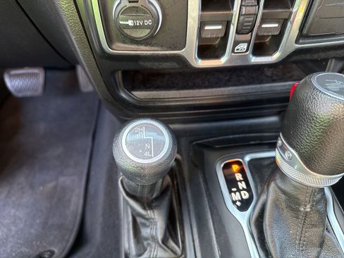 Used 2023 Jeep Wrangler Sport S image 24