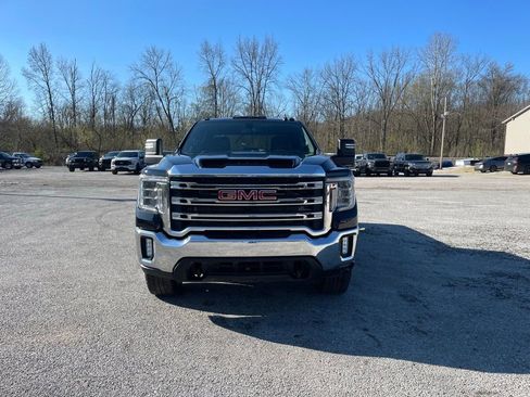 Used 2022 GMC Sierra 2500 SLE w/ SLE Convenience Package image 2