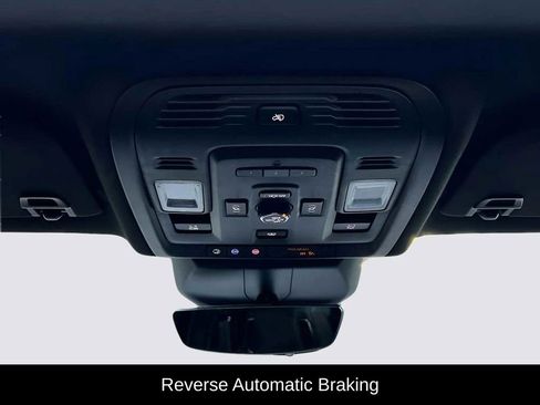 Used 2023 Cadillac Escalade ESV Premium Luxury image 24