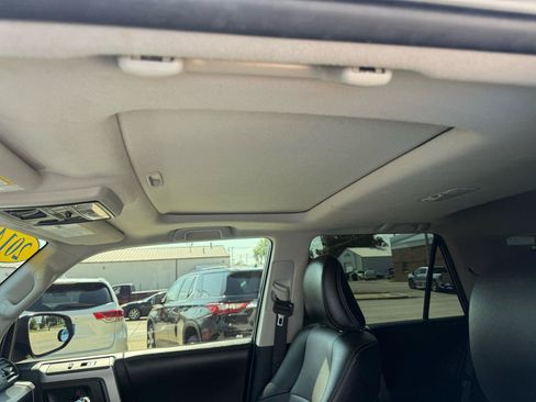 Used 2014 Toyota 4Runner SR5 Premium w/ Convenience Package AWD/4WD image 10