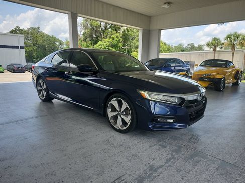 Used 2019 Honda Accord Touring image 7