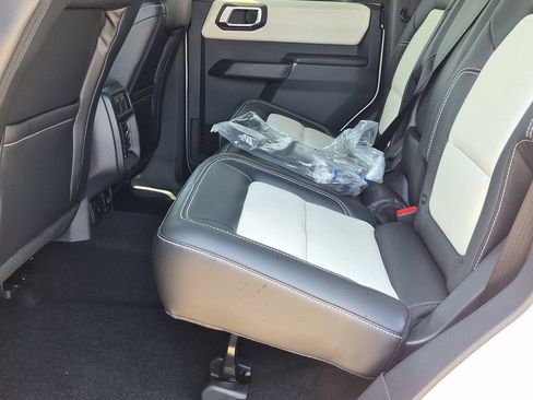 New 2026 Ford Bronco Outer Banks w/ Sasquatch Package AWD/4WD image 19