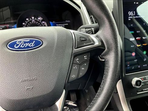 Certified 2024 Ford Edge SEL AWD/4WD image 12