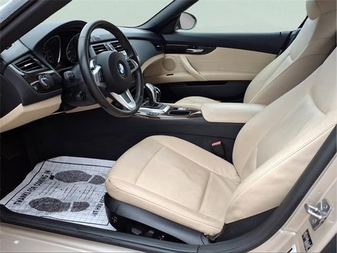 Used 2011 BMW Z4 sDrive35i image 19