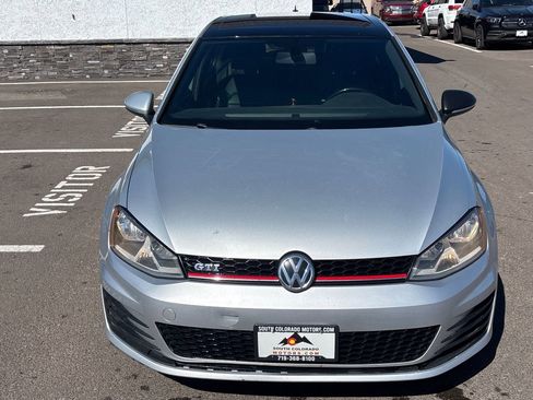 Used 2015 Volkswagen GTI SE image 2
