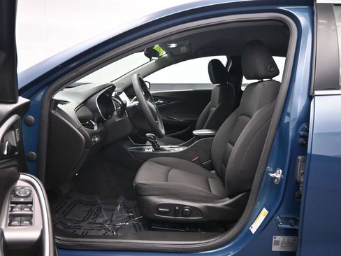Used 2024 Chevrolet Malibu LT FWD image 23