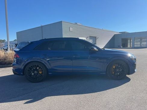 Used 2024 Audi SQ8 Premium Plus w/ Executive Package image 4