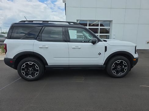 Used 2025 Ford Bronco Sport Outer Banks w/ Outer Banks Tech Package+ AWD/4WD image 3