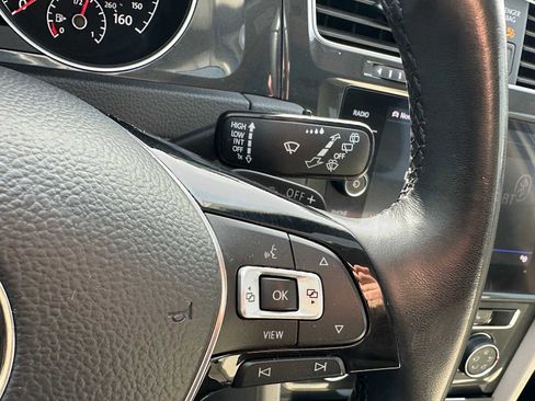 Used 2019 Volkswagen Golf Alltrack SE image 34