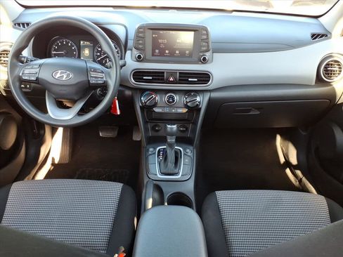 Used 2021 Hyundai Kona SE image 16