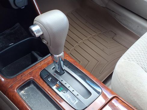 Used 2002 Toyota Camry XLE FWD image 18