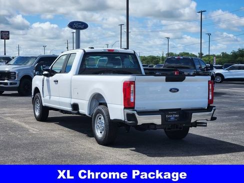 New 2026 Ford F250 XL w/ XL Chrome Package RWD image 4