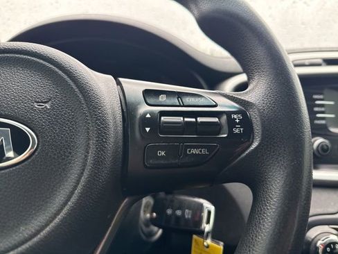 Used 2018 Kia Sorento L FWD image 21