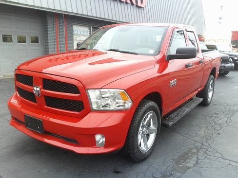 Used 2018 RAM 1500 Express w/ Express Value Package image 12