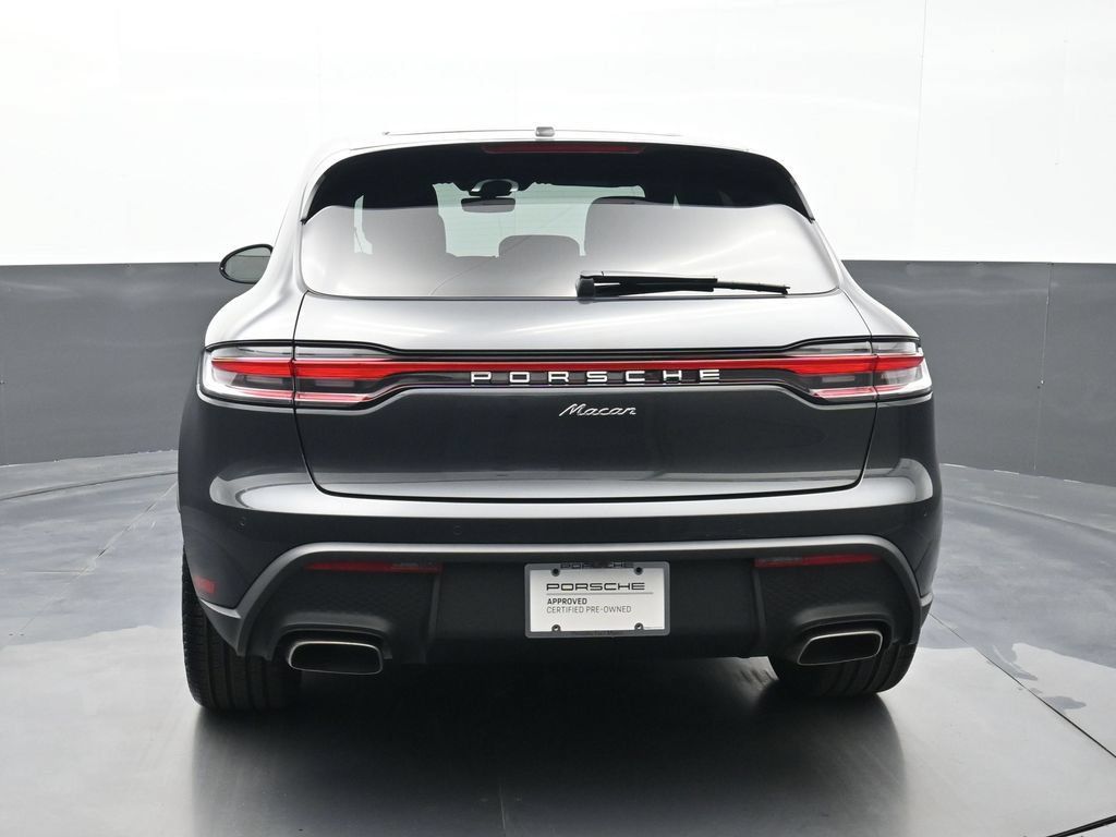 Certified 2025 Porsche Macan AWD/4WD image 21