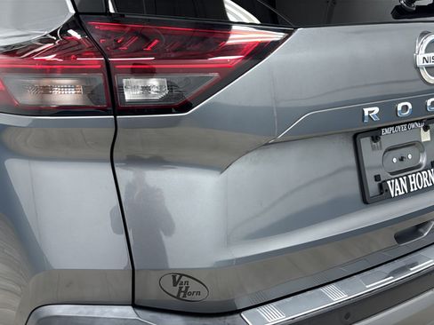 Used 2021 Nissan Rogue SL FWD image 39