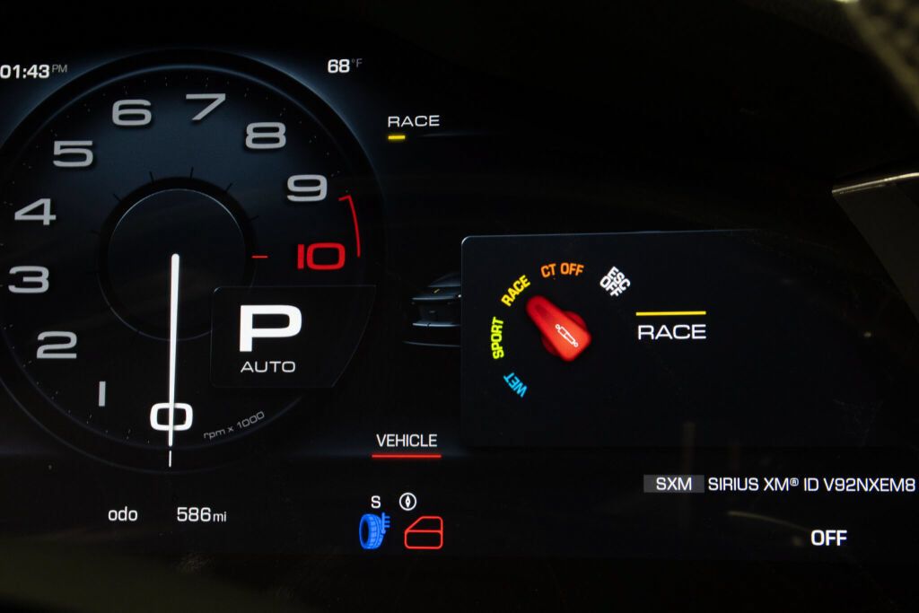 Used 2025 Ferrari 12Cilindri RWD image 34