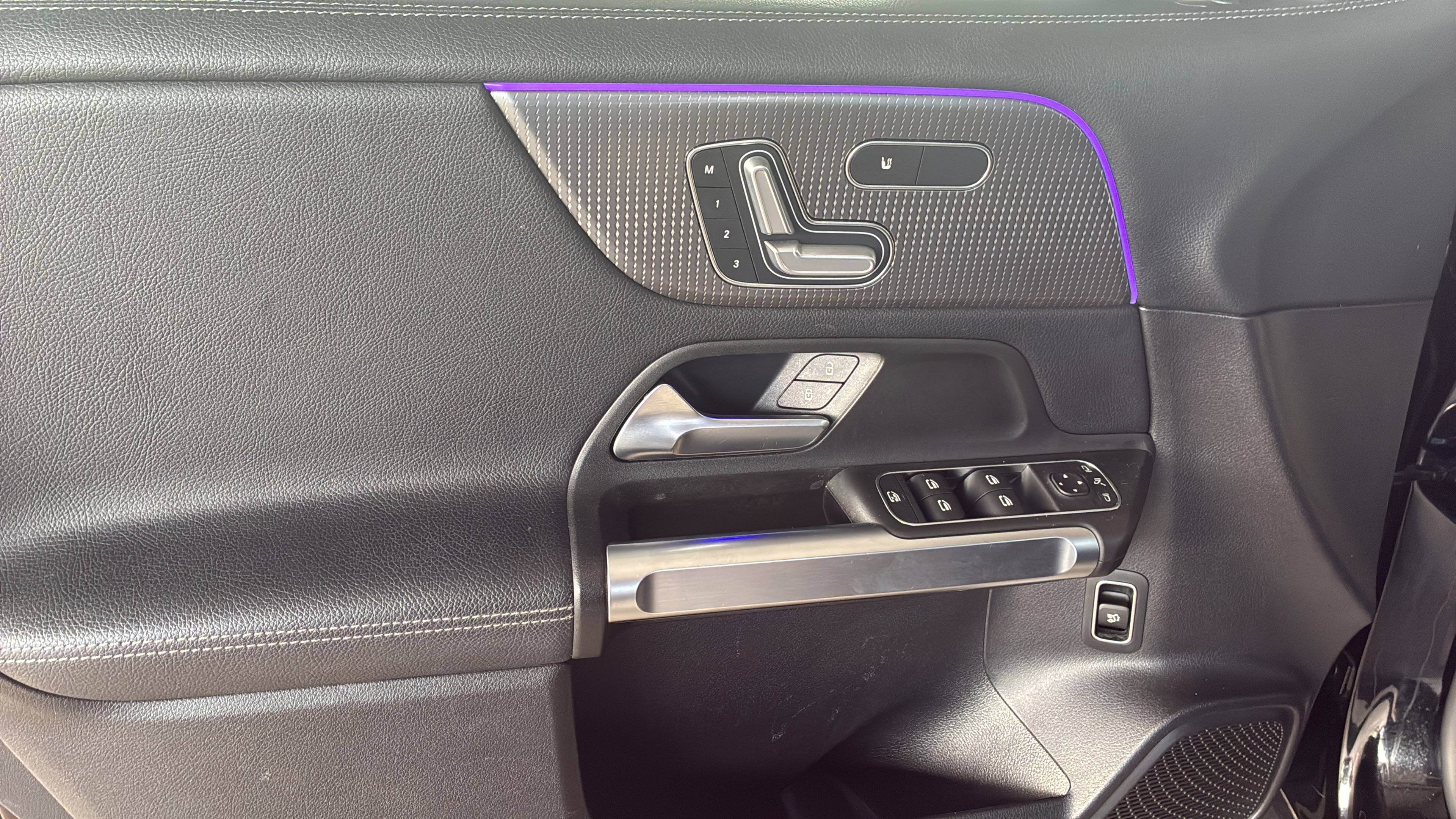 Certified 2021 Mercedes-Benz GLB 250 image 19