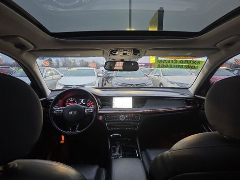 Used 2017 Kia Cadenza Premium w/ Luxury Package image 26