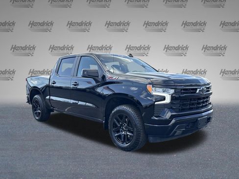 Used 2023 Chevrolet Silverado 1500 RST image 3