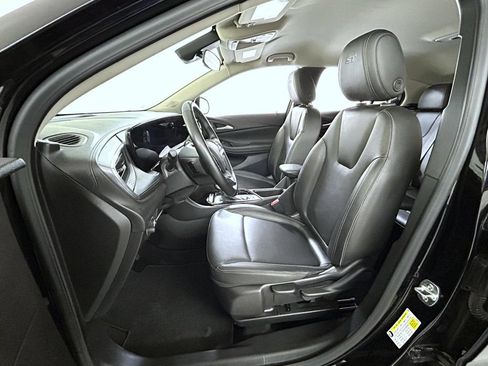 Used 2024 Buick Encore GX Sport Touring AWD/4WD image 10