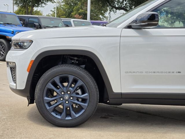 New 2026 Jeep Grand Cherokee Limited AWD/4WD image 6