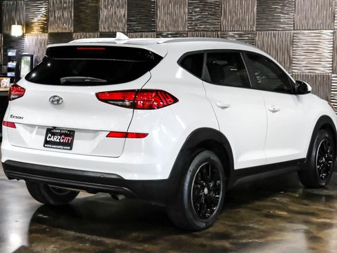Used 2019 Hyundai Tucson Value FWD image 11