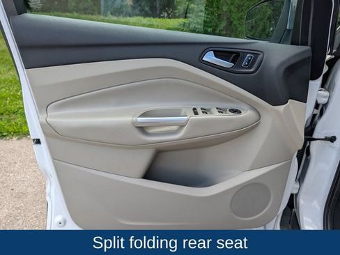 Used 2016 Ford Escape SE w/ SE Chrome Package FWD image 30