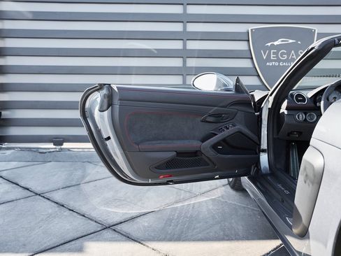 Used 2025 Porsche 718 Boxster Spyder RS w/ Accent Package Logos image 36