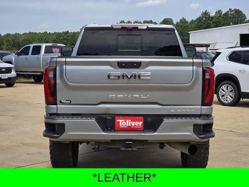 Used 2024 GMC Sierra 2500 Denali Ultimate AWD/4WD image 9