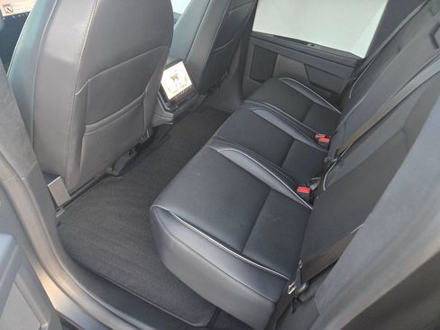 Used 2024 Tesla Cybertruck AWD Crew Cab image 22